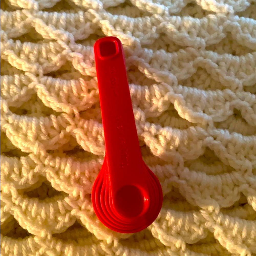 New Tupperware Measuring Spoons - Picture 2 of 2